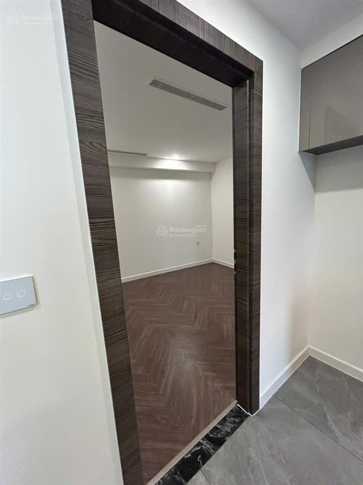 Căn 110m2 2pn 2wc chỉ 5.3 tỷ noble crystal riverside có hdt giá siêu tốt  vương 0357 313 ***