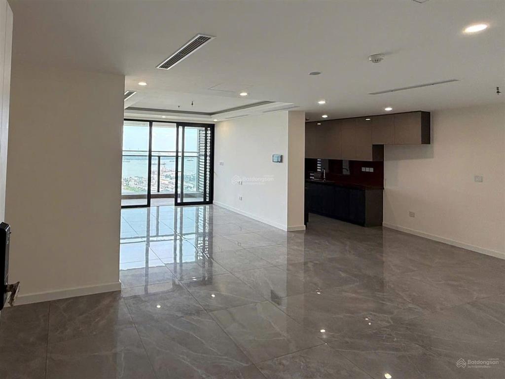Noble riverside 3 phòng ngủ 162.8 m2 tầng trung, view sông, giá tốt 11.3 tỷ (95%) đang có hđ thuê