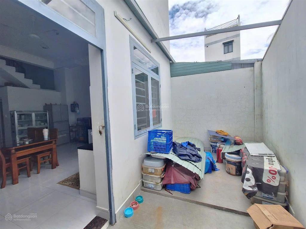 Nhà bán giá chỉ 6,1 tỷ. hẻm 1651 lê văn lương, nhà bè.