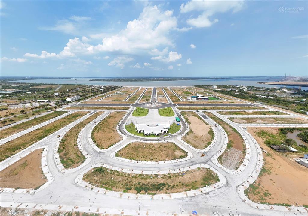 Đất sổ đỏ hiệp phước premia  giáp nhà bè  sổ đã có  tt giãn 30 tháng không lãi suất