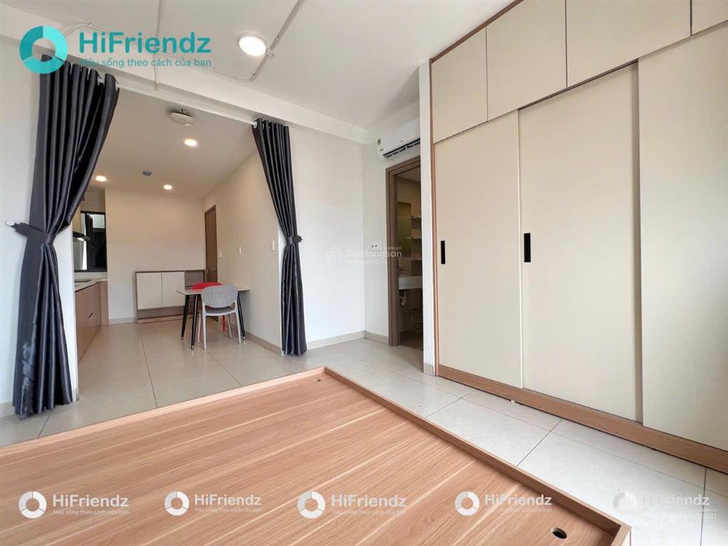 Chính chủ cho thuê căn hộ mới xây bancol thoáng full nội thất ngay vạn phúc city