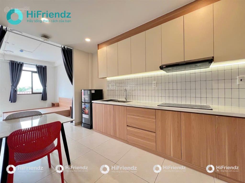 Chính chủ cho thuê căn hộ mới xây bancol thoáng full nội thất ngay vạn phúc city