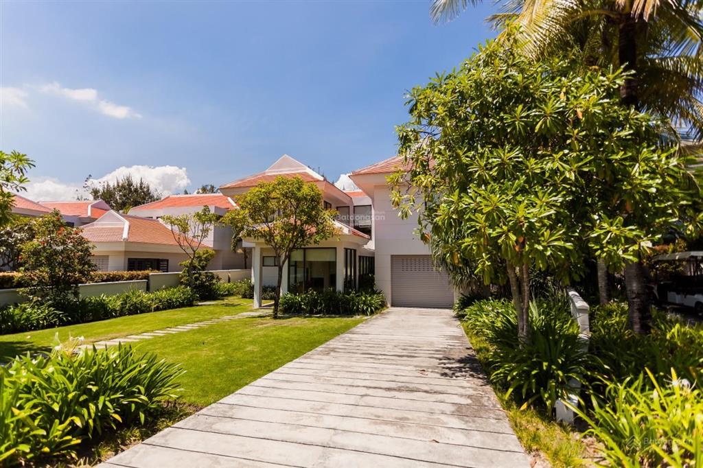 Bán gấp biệt thự 2pn, 3wc, 527m2 giá siêu hời tại the ocean villas, đà nẵng
