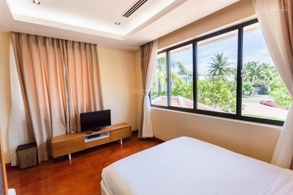 Bán gấp biệt thự 2pn, 3wc, 527m2 giá siêu hời tại the ocean villas, đà nẵng
