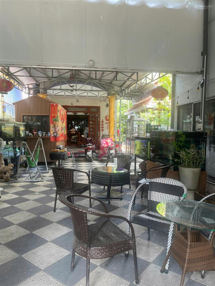 Hời bán nhà mt trước sau, 10x60m, 3 phòng ngủ, gần chợ búng, nhỉnh 20 triệu/m2
