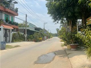 Hời bán nhà mt trước sau, 10x60m, 3 phòng ngủ, gần chợ búng, nhỉnh 20 triệu/m2
