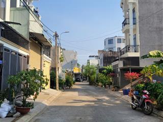 Bán đất tặng nhà cấp 4 dòng tiền 8tr/tháng cạnh chợ long trường  70m2 giá 4,5 tỉ