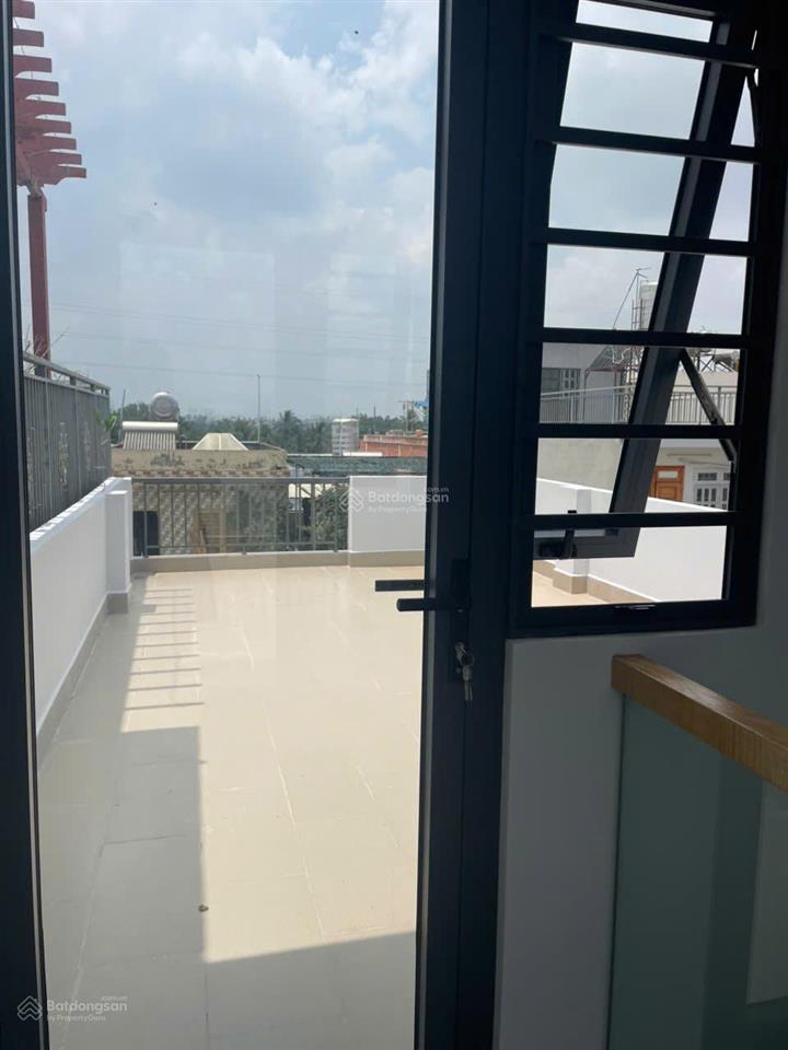 Bán nhà 1 sẹc lò lu 60m2 (4x15) ô tô 7 chỗ vào nhà 4pn khép kín view landmark 81
