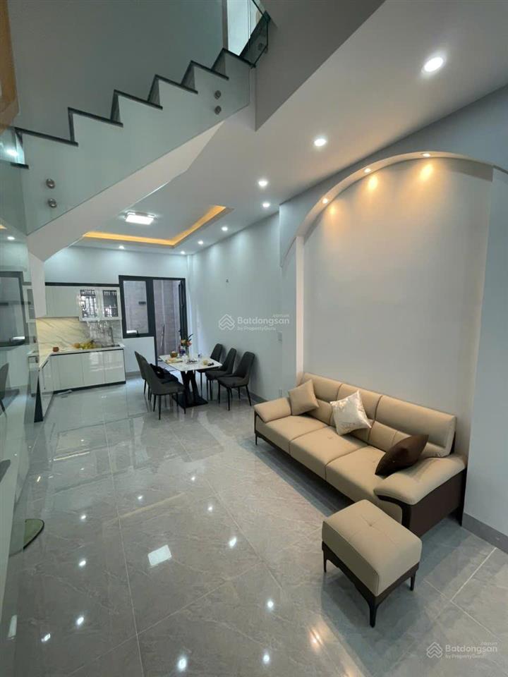 Bán nhà 1 sẹc lò lu 60m2 (4x15) ô tô 7 chỗ vào nhà 4pn khép kín view landmark 81