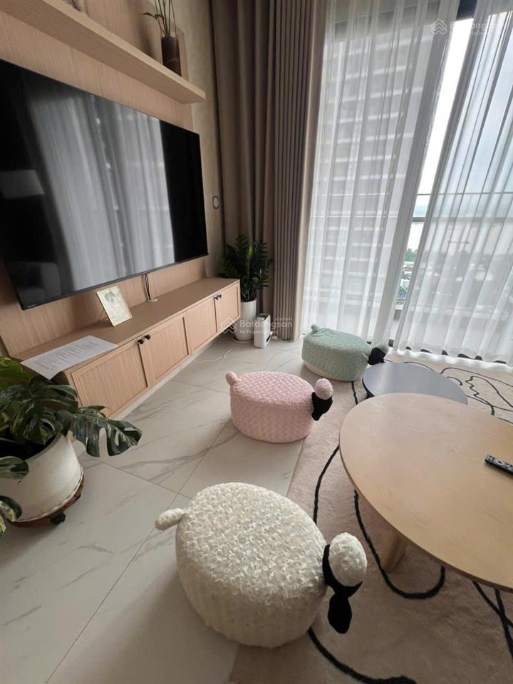 Bán gấp cc the beverly, 5,5 tỷ, 80m2, 2pn, 2wc tại nguyễn xiển, q9, hcm