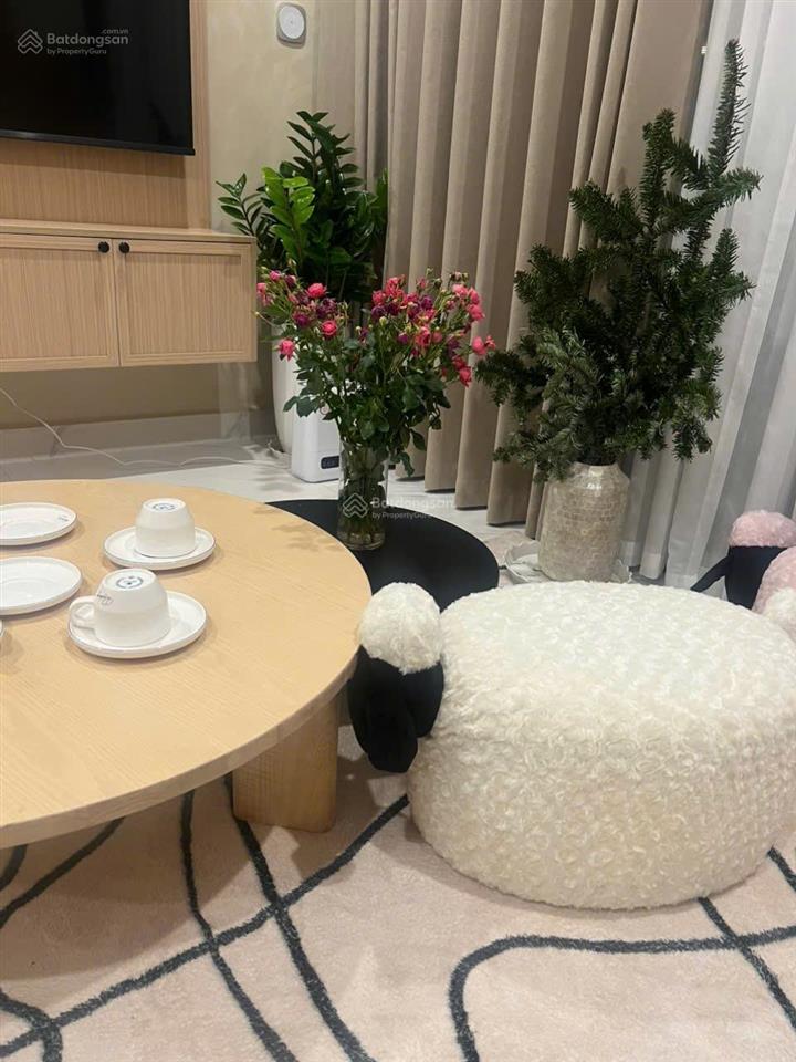 Bán gấp cc the beverly, 5,5 tỷ, 80m2, 2pn, 2wc tại nguyễn xiển, q9, hcm