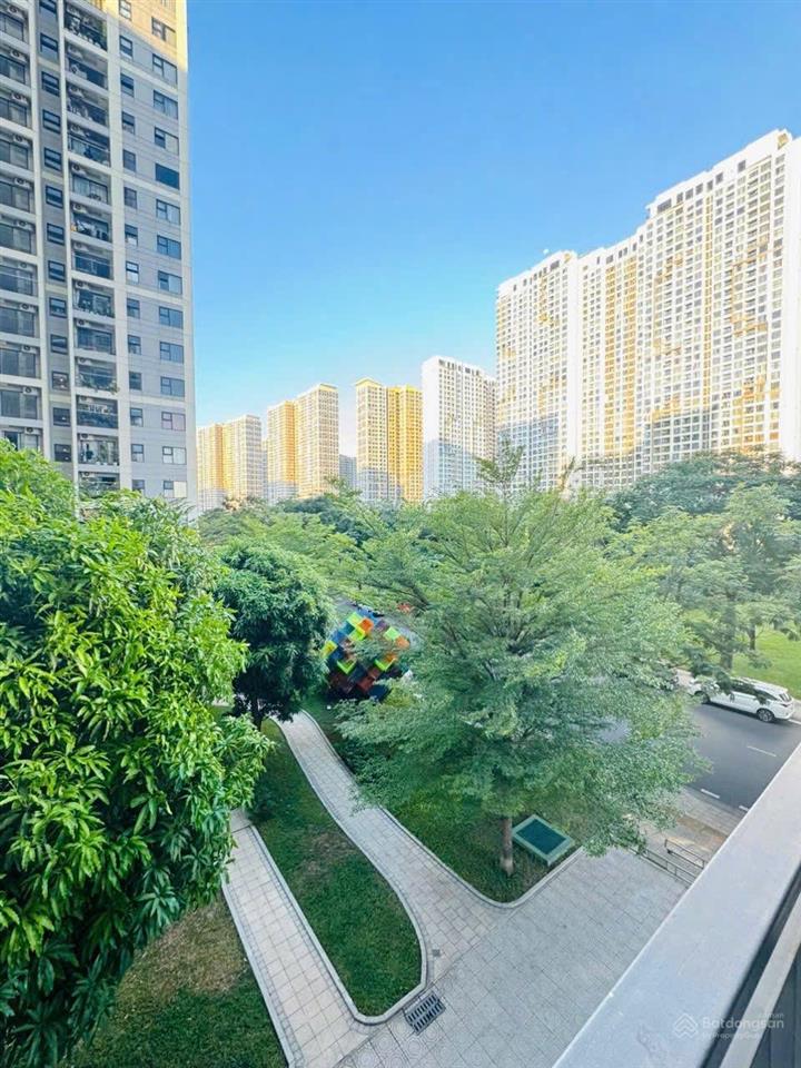 Bán gấp căn hộ đẹp 2pn+, 2wc tại the origami  vinhomes grand park, 3,55 tỷ, 69m2