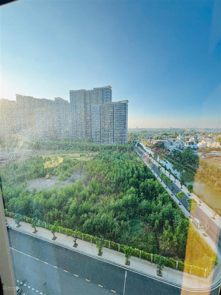Chính chủ cần bán căn 2pn 2wc 80m² giá tốt 4,9 tỷ full nt beverly vin q9