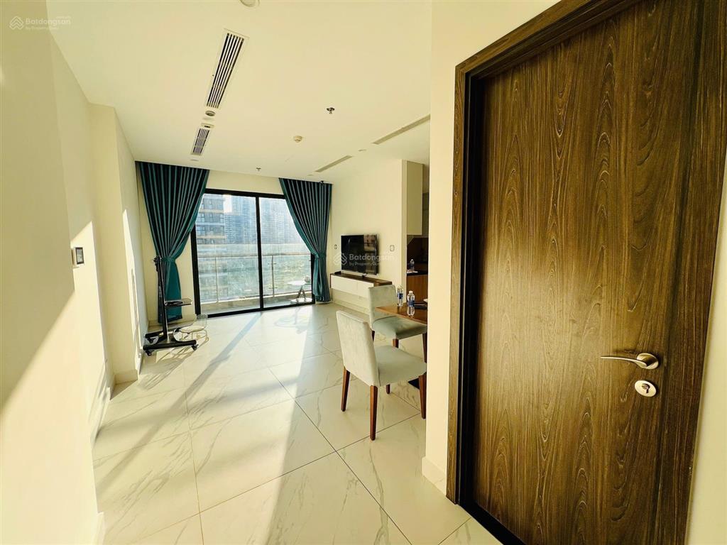 Chính chủ cần bán căn 2pn 2wc 80m² giá tốt 4,9 tỷ full nt beverly vin q9