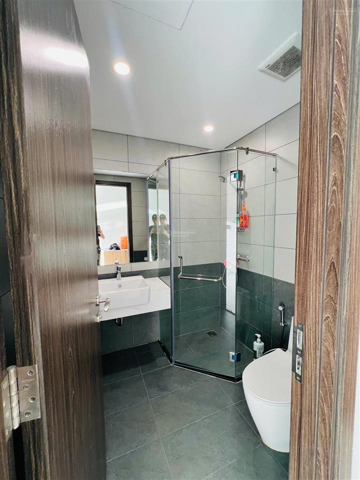 Chính chủ cần bán căn 2pn 2wc 80m² giá tốt 4,9 tỷ full nt beverly vin q9