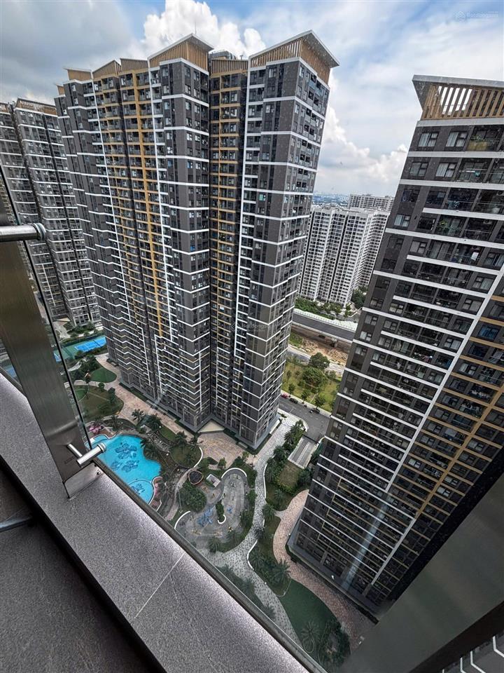 Cho thuê nhanh 2pn2wc full nt chỉ 7,5tr đẹp rẻ vinhomes grand park
