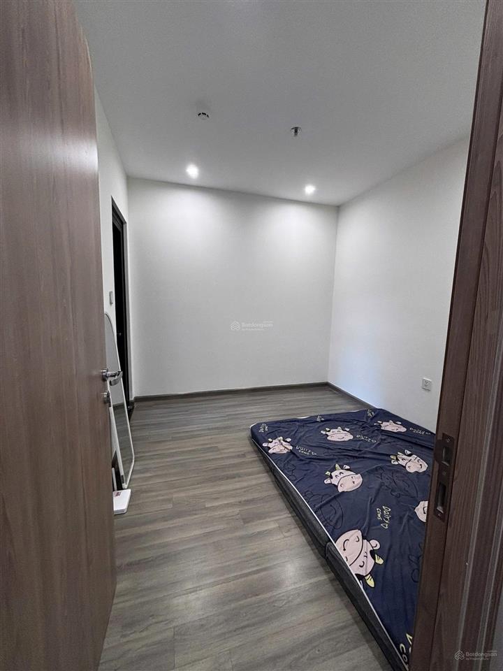 Cho thuê nhanh 2pn2wc full nt chỉ 7,5tr đẹp rẻ vinhomes grand park