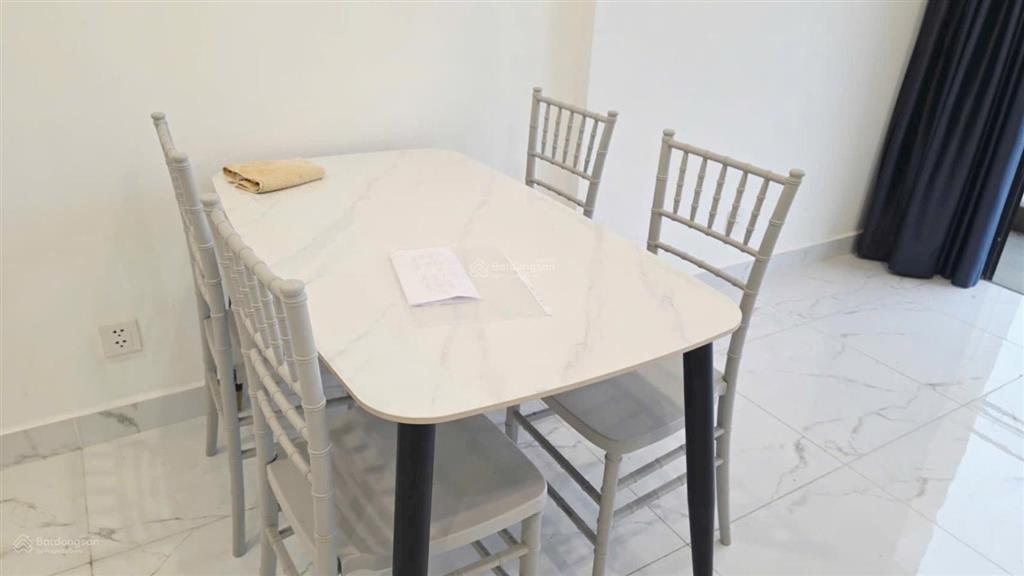 Cho thuê 2 pn+ 69m² beverly solari full gỗ quá rẻ chỉ 8,5tr/tháng