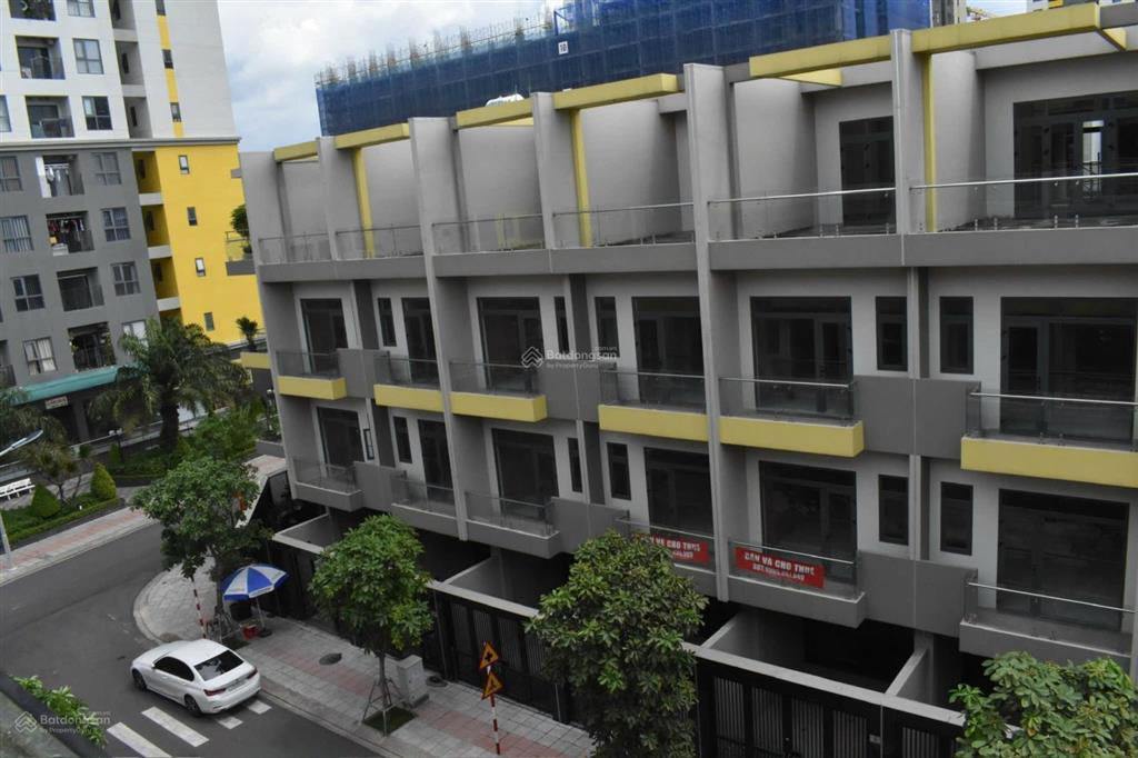 Cho thuê nhà phố thương mại bcons uni valley 12 triệu/tháng