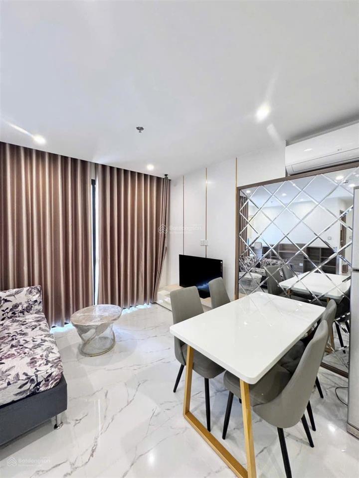 Căn hộ 2pn+ 69m2 cực đẹp chỉ 10 triệu/tháng beverly solari