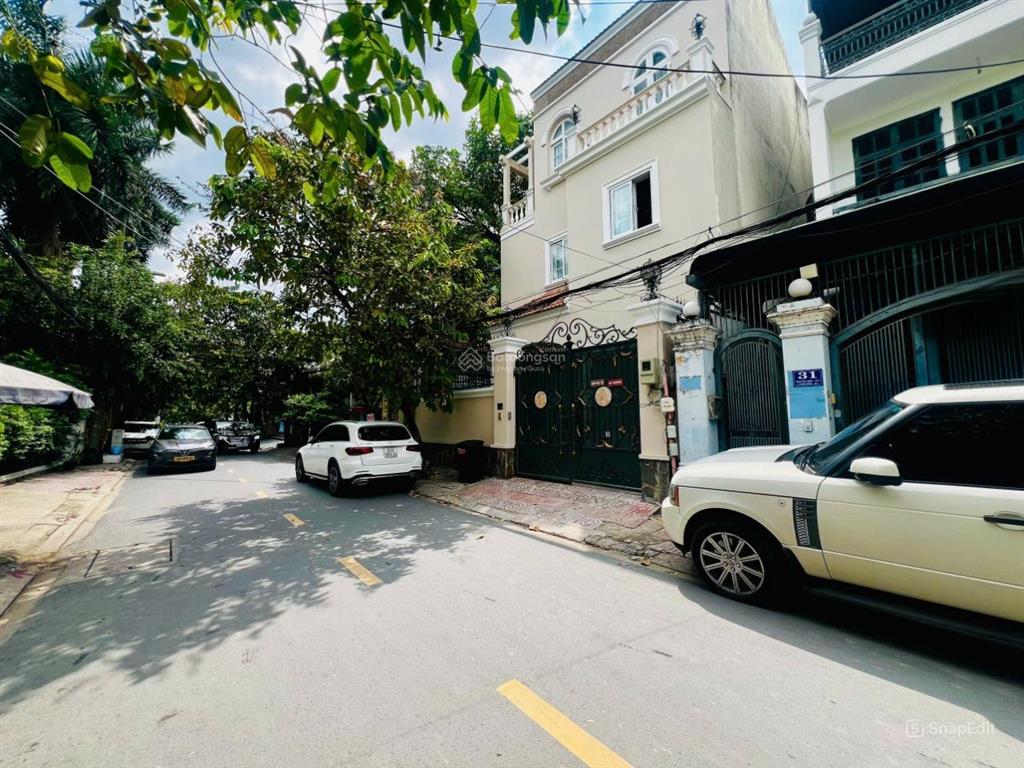 Nhà 2 mặt hẻm trần bình trọng xe 7 chỗ đậu trong nhà, chỉ 13,5 tỷ