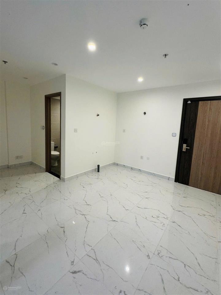 Chủ cần bán gấp bs8 2,350 tỷ 1pn+ 47m hướng tây bắc nhà trống hđmb đang có khách thuê