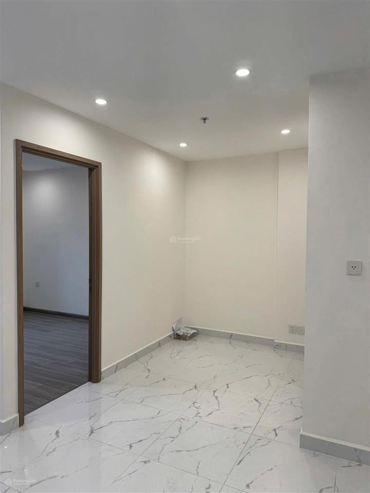 Chủ cần bán gấp bs8 2,350 tỷ 1pn+ 47m hướng tây bắc nhà trống hđmb đang có khách thuê