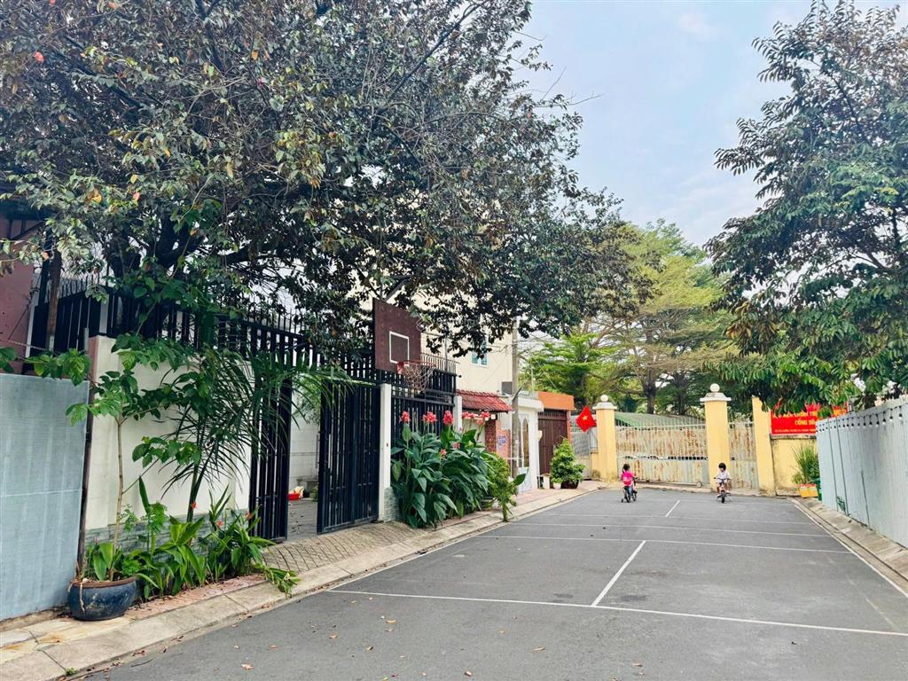 17 tỷ sở hữu biệt thự 200m² gần vincom lê văn việt q9, có sẵn dòng tiền