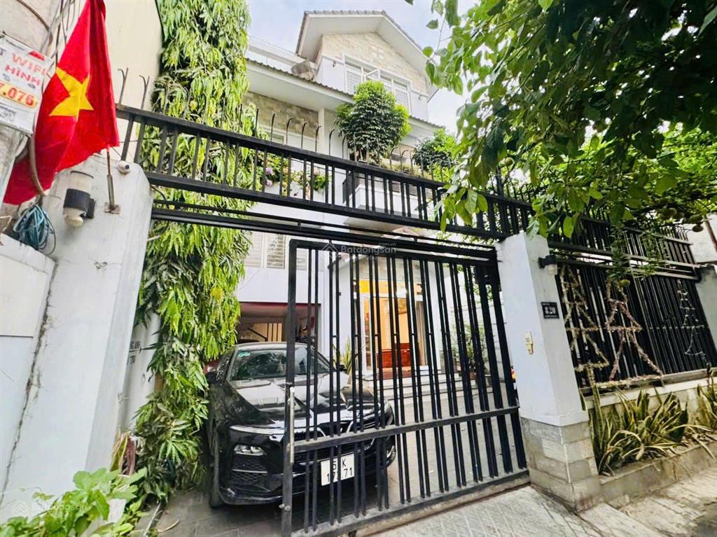 17 tỷ sở hữu biệt thự 200m² gần vincom lê văn việt q9, có sẵn dòng tiền