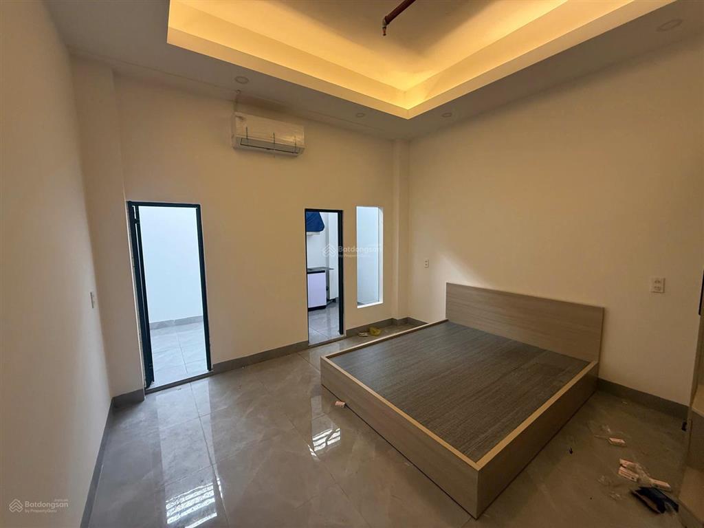 Bán tòa chdv mt đường 475, phước long, 10x20, mới 100% 36 phòng thu 150  160 triệu/tháng