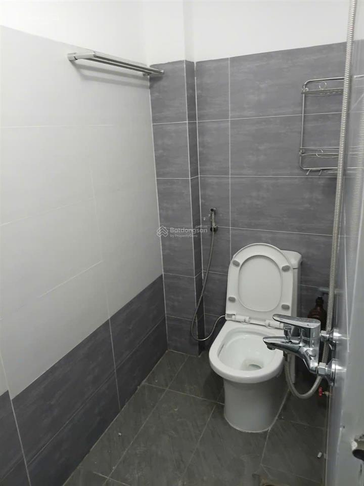 Nhà 5 lầu 9 phòng ngủ, dòng tiền 65 triệu/tháng, giá sốc 13,5 tỷ