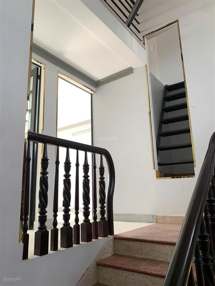 Bán nhà 10 hồ bá phấn phước long a q9 5x12m nhà 5 lầu giá 8.2 tỷ