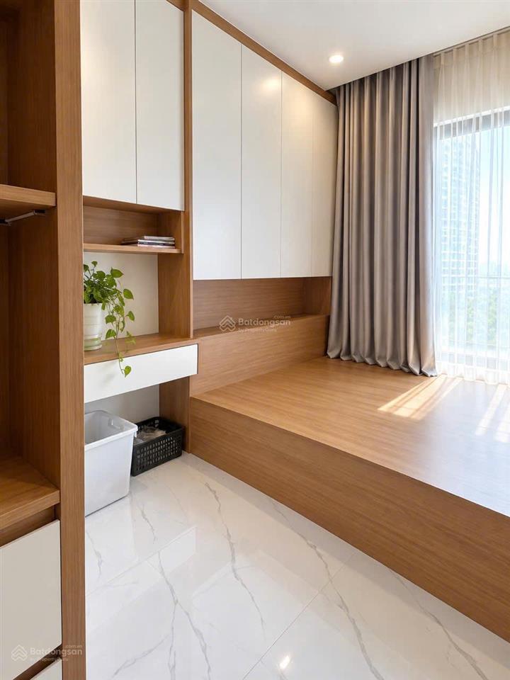 Bán căn bs8 tầng 10 2pn2wc 59m2 nội thất full nội thất giá hời giá bán 2,8 tỷ