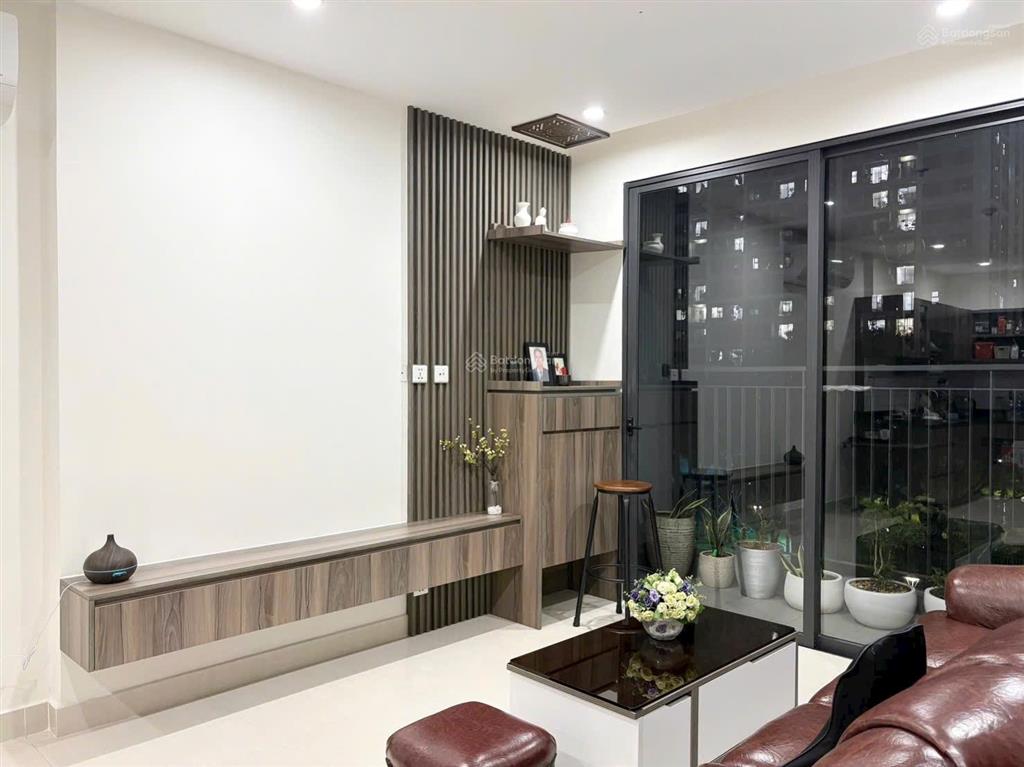 Bán 2pn1wc tòa s1 vinhomes grand park full nội thất | view nội khu thoáng mát giá 2,4 tỷ