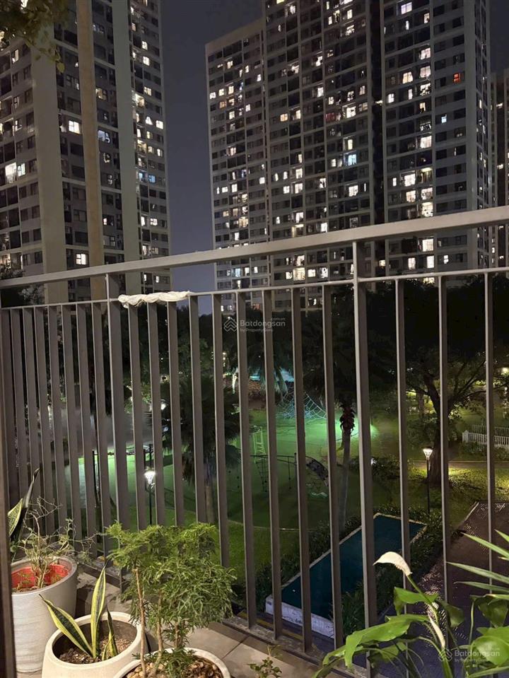 Bán 2pn1wc tòa s1 vinhomes grand park full nội thất | view nội khu thoáng mát giá 2,4 tỷ
