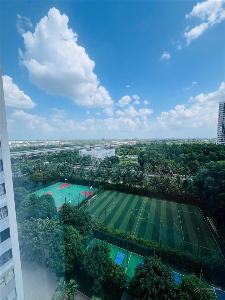 Bán 3pn s5 full nt như hình tầng trung view sông vinhomes grand park 3,2 tỷ btp bên bán sẵn sổ