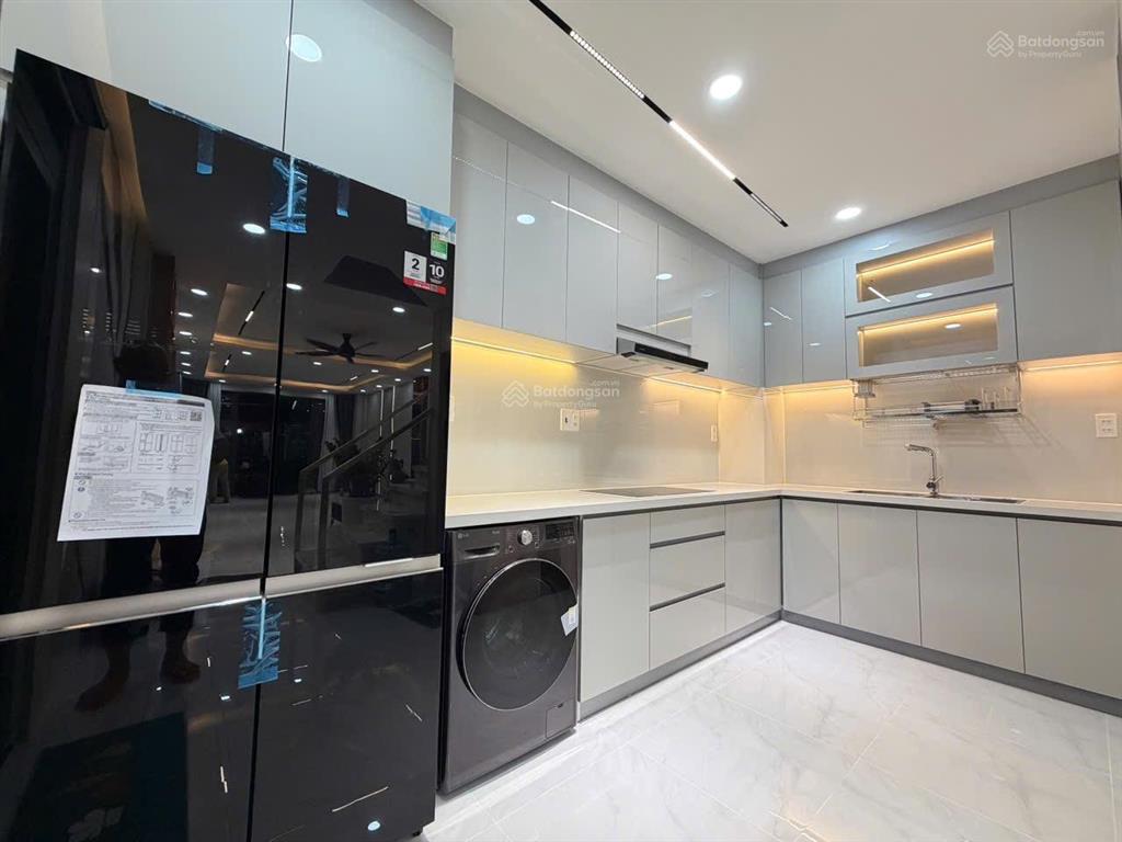 Nhà góc 2 mặt tiền kinh doanh mới hoàn thiện bình tân đường 12, p. bình hưng hòa