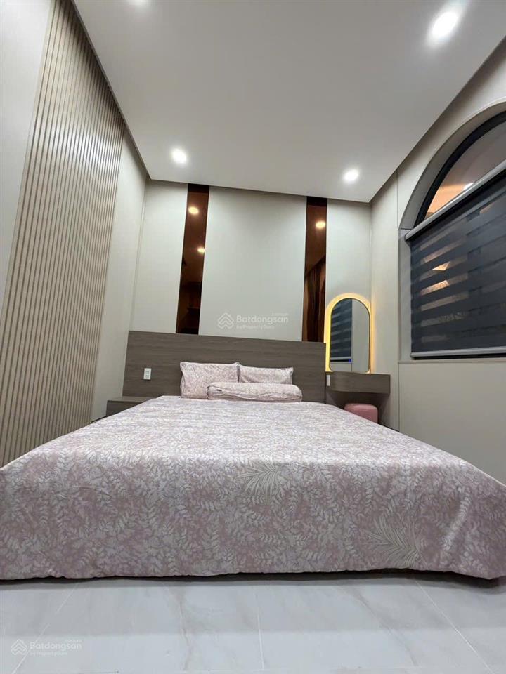 Nhà góc 2 mặt tiền kinh doanh mới hoàn thiện bình tân đường 12, p. bình hưng hòa