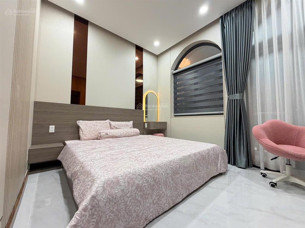 Nhà góc 2 mặt tiền kinh doanh mới hoàn thiện bình tân đường 12, p. bình hưng hòa