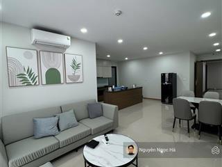 Cho thuê gấp cc rose town 79 ngọc hồi, 13,5 triệu, 104m2, 3pn, 2wc, đẹp mê ly