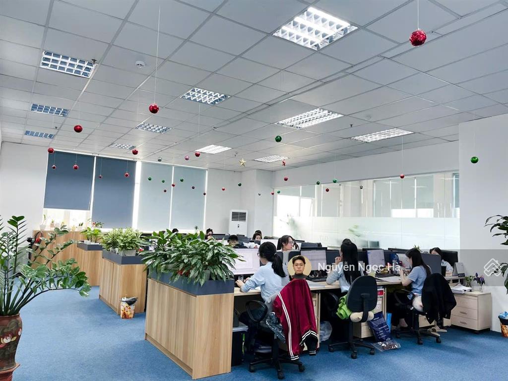 Cho thuê văn phòng tại chung cư 130 nguyễn đức cảnh, 38 triệu, 230 m2, đủ đồ, giá ưu đãi