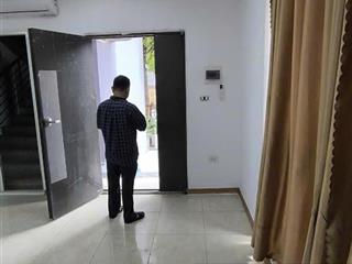 Cho thuê văn phòng tại south tower, 8 triệu, 35m2, có thêm kho 20m2