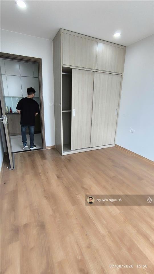 Cho thuê cc rose town 79 ngọc hồi, 9,5 triệu, 79m2, 2pn có ban công view đẹp, giá siêu hời