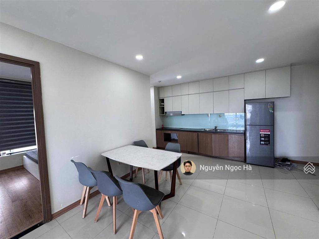 Cho thuê cc 3pn, 2wc, 94m2 tại rose town 79 ngọc hồi, 12 triệu, view đẹp hot!