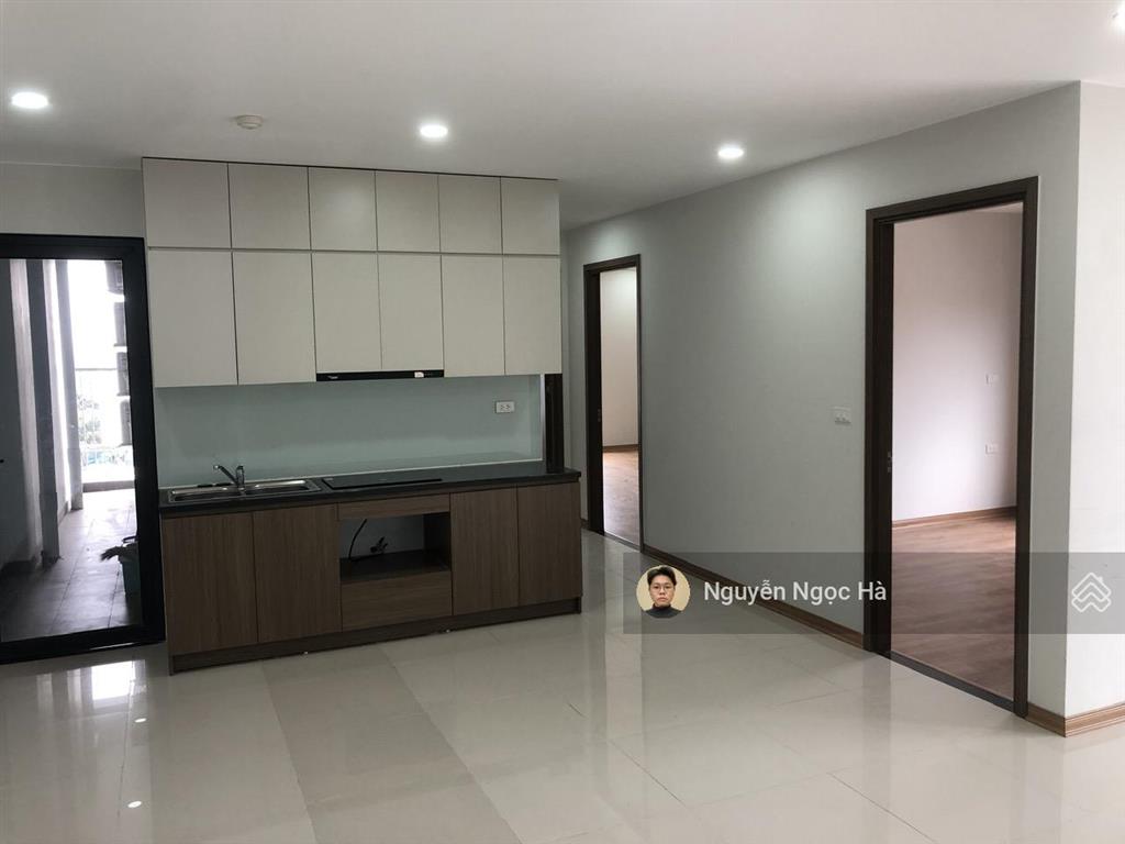 Cho thuê cc rose town 79 ngọc hồi, giá siêu hời 12 triệu, 105m2, 3pn, 2wc