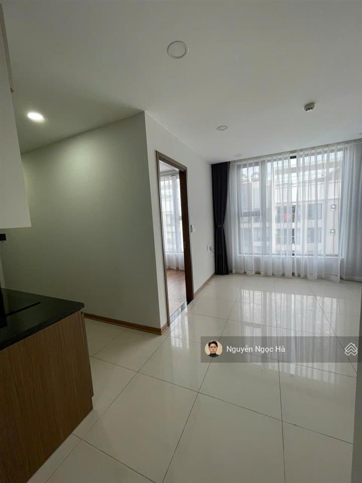 Bán căn hộ chung cư 2pn, 2wc tại rose town 79 ngọc hồi, 4,58 tỷ, 66m2, hàng hiếm uy tín