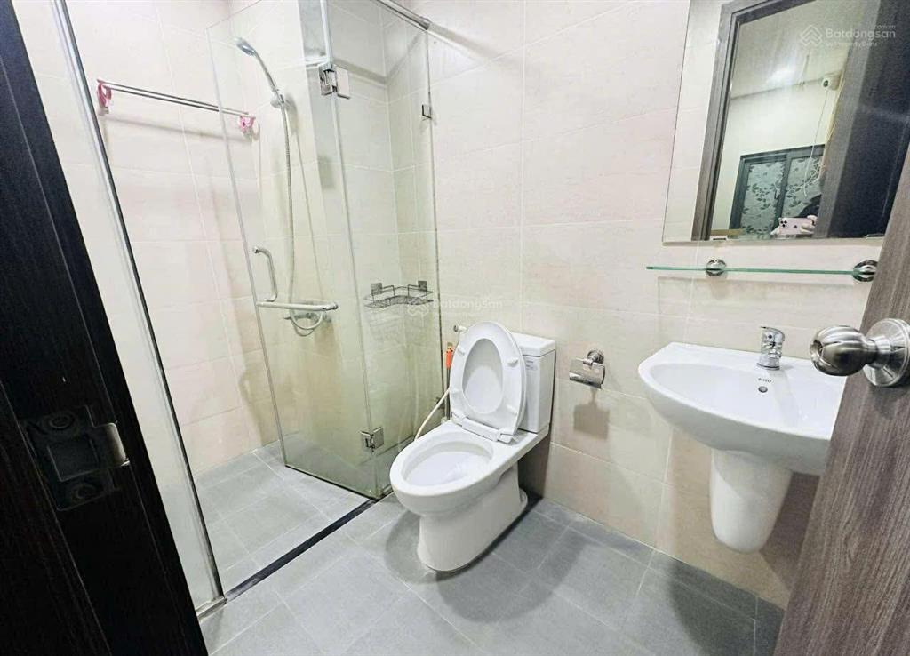 Cho thuê cc rose town 79 ngọc hồi, giá ưu đãi 10,5 triệu, 76m2, 2pn, 2wc