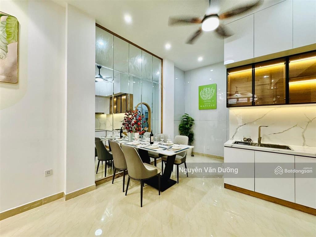 Nhanh chân! phố xã đàn, nhà thoáng sáng full nội thất, cách ô tô 40m, gần phố, dt 37m2 * 5 tầng