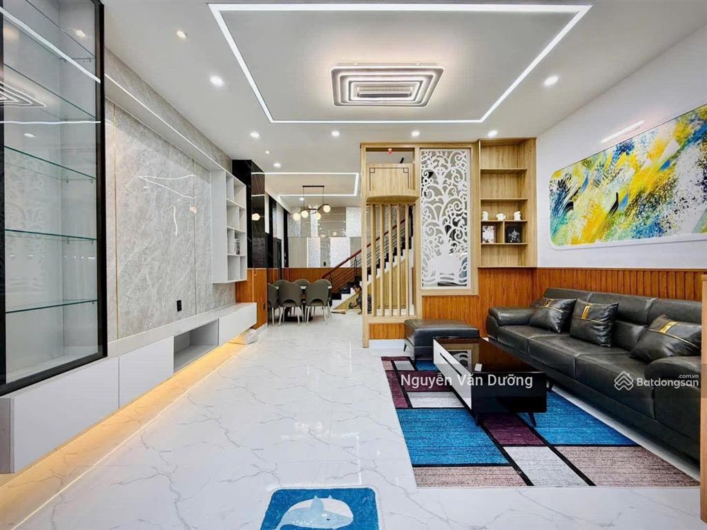 Nhanh chân! phố pháo đài láng, lô góc, ô tô đỗ gần, ngõ thông kinh doanh, gần mặt phố, 41m2 x 5t