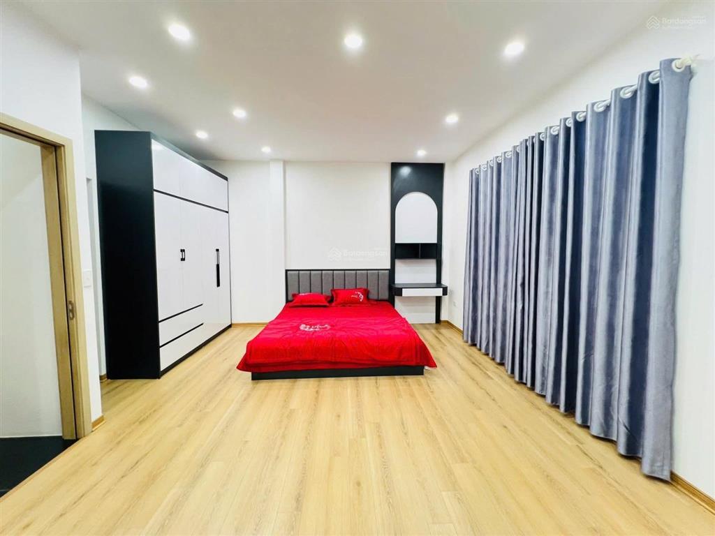 Bán nhà phố yên lãng, nhà mới ở ngay, 2 thoáng vĩnh viễn, cách ô tô 30m, gần mặt phố, 40m2 * 5t